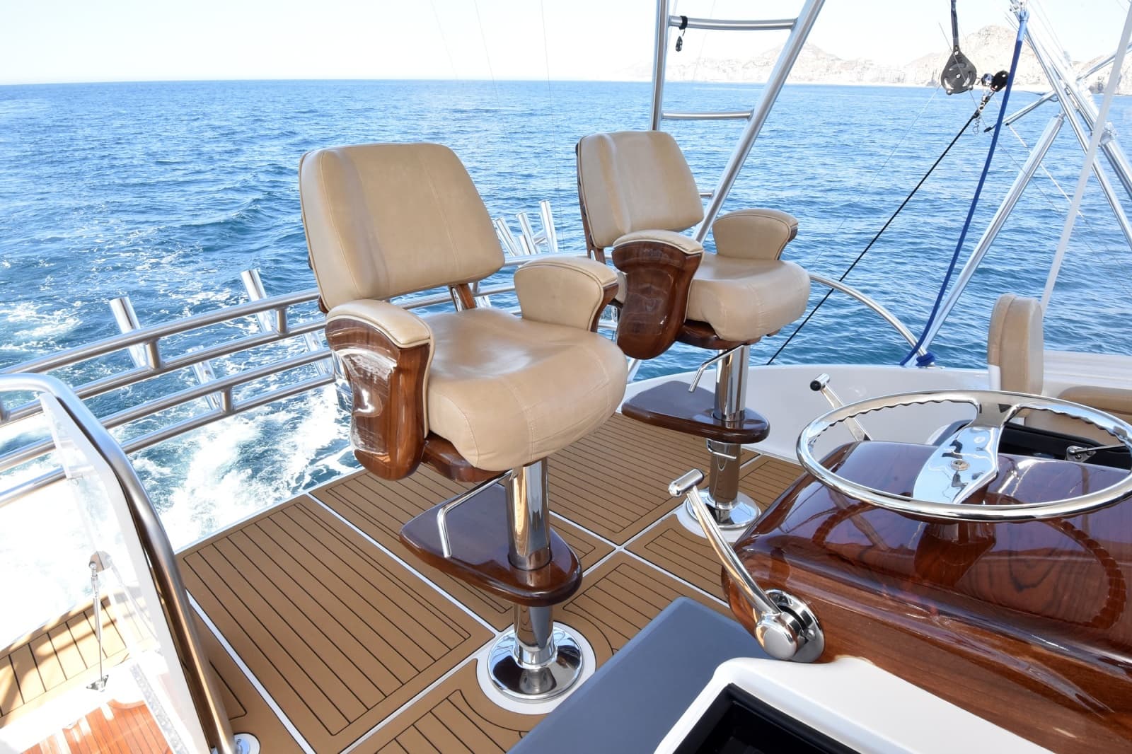 2016 Viking 55 Convertible - Photo 2