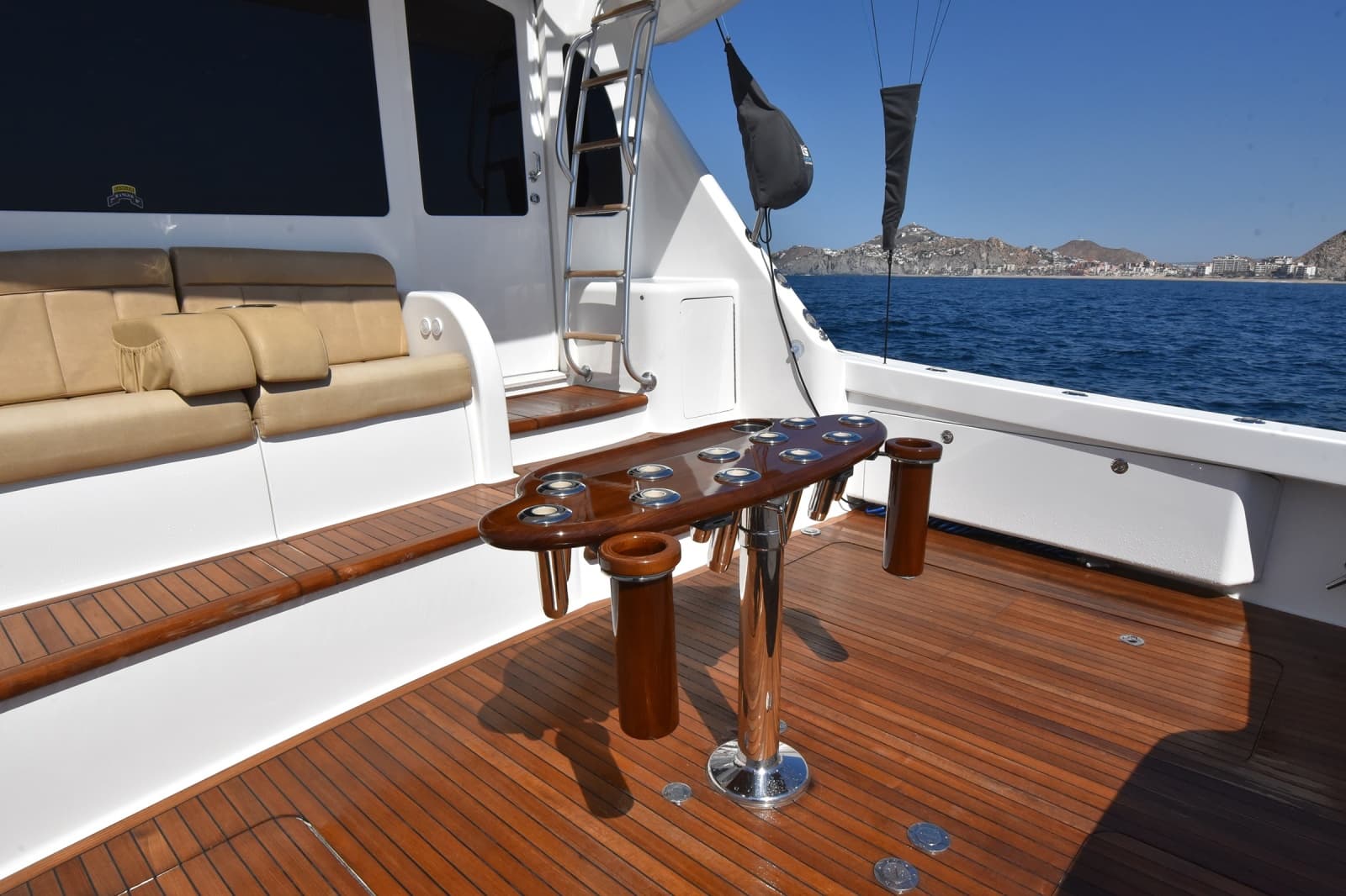 2016 Viking 55 Convertible - Photo 24