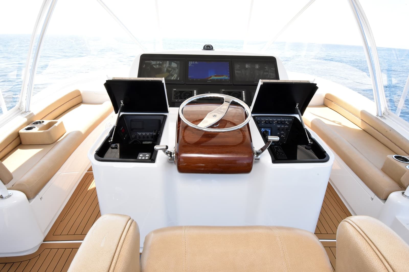 2016 Viking 55 Convertible - Photo 5