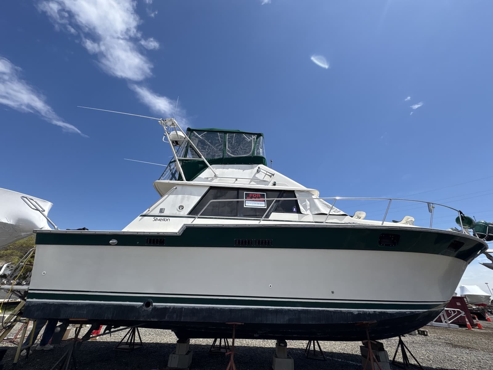 1984 Silverton 34 Convertible - Photo 2