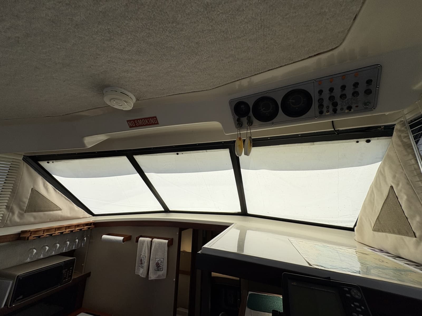 1984 Silverton 34 Convertible - Photo 13