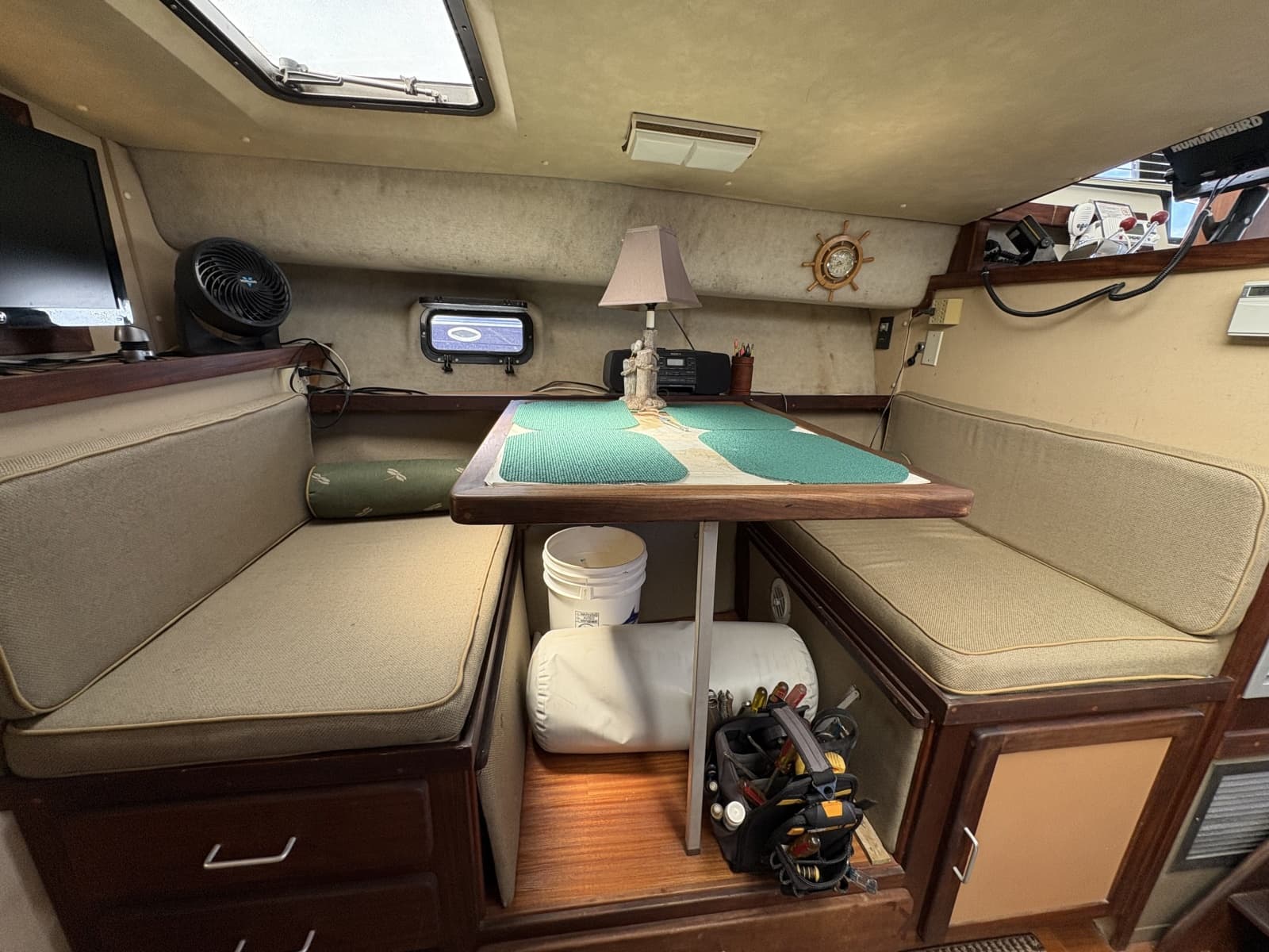 1984 Silverton 34 Convertible - Photo 18