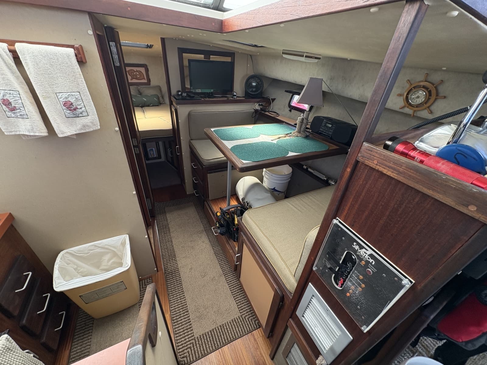 1984 Silverton 34 Convertible - Photo 16