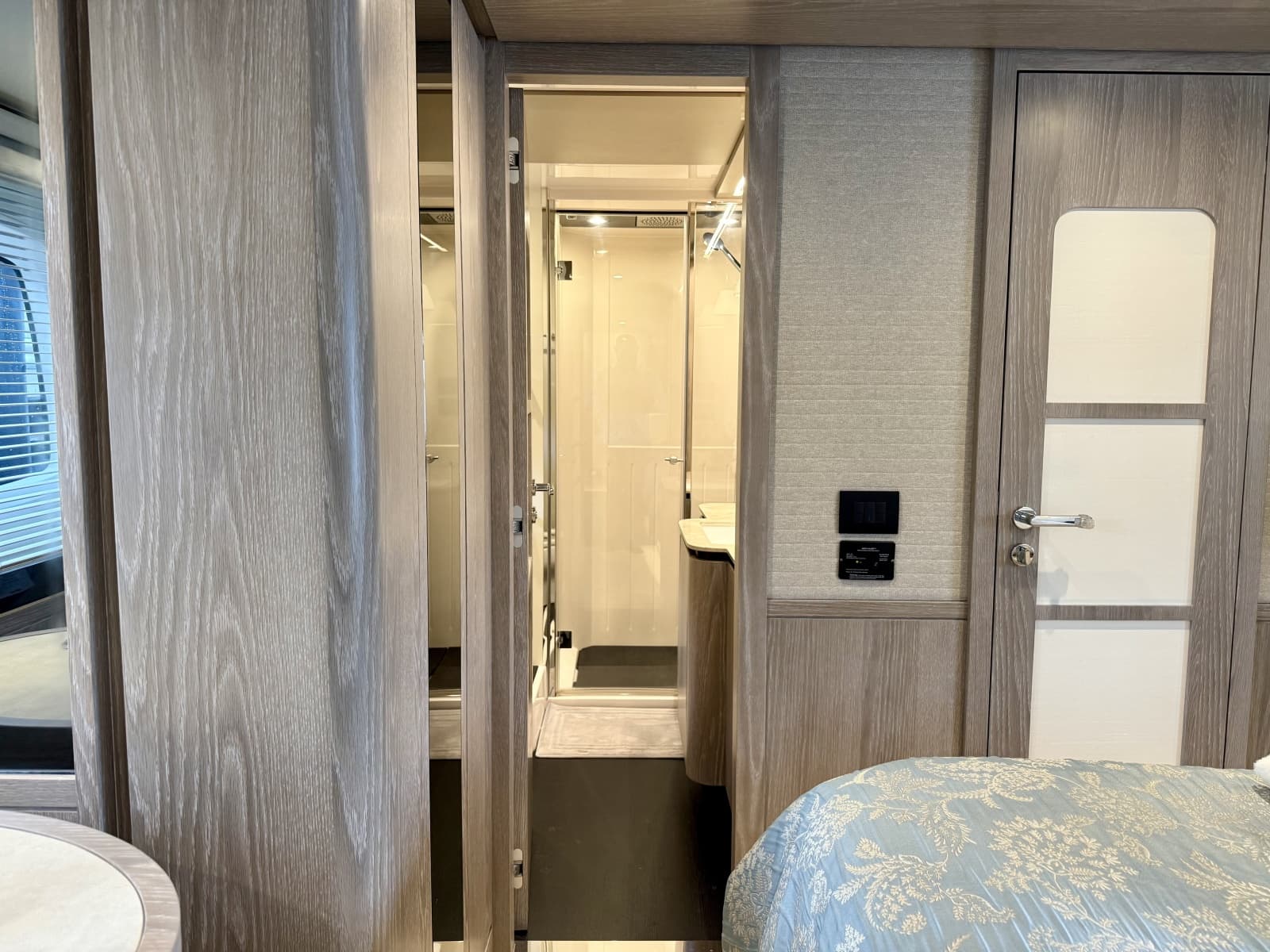 2020 Azimut Magellano 66 - Photo 56