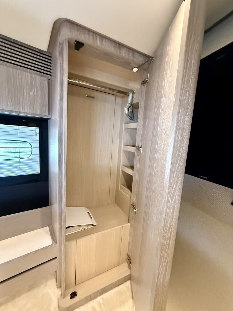 2020 Azimut Magellano 66 - Photo 71