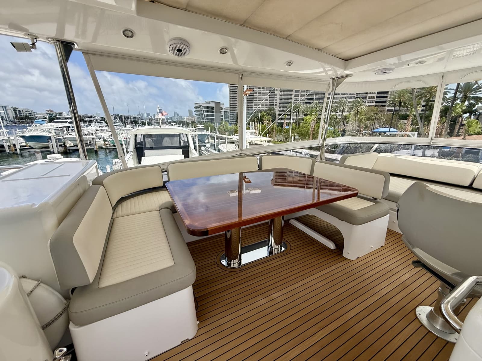 2020 Azimut Magellano 66 - Photo 19