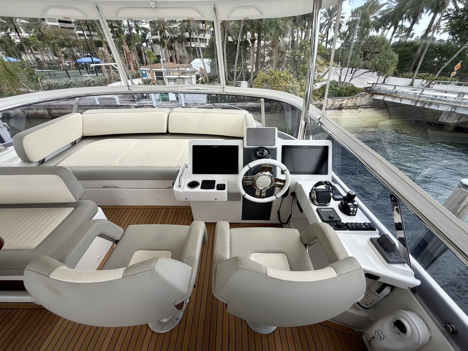 2020 Azimut Magellano 66 - Photo 23