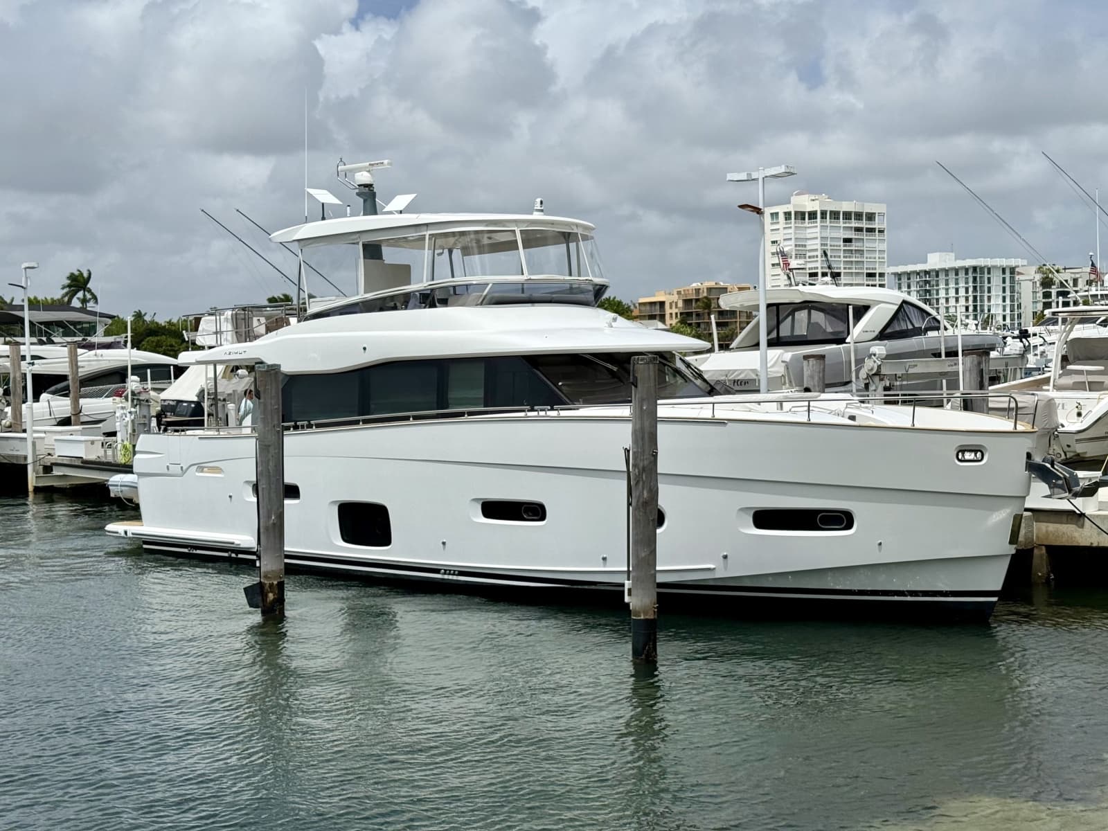 2020 Azimut Magellano 66 - Photo 1