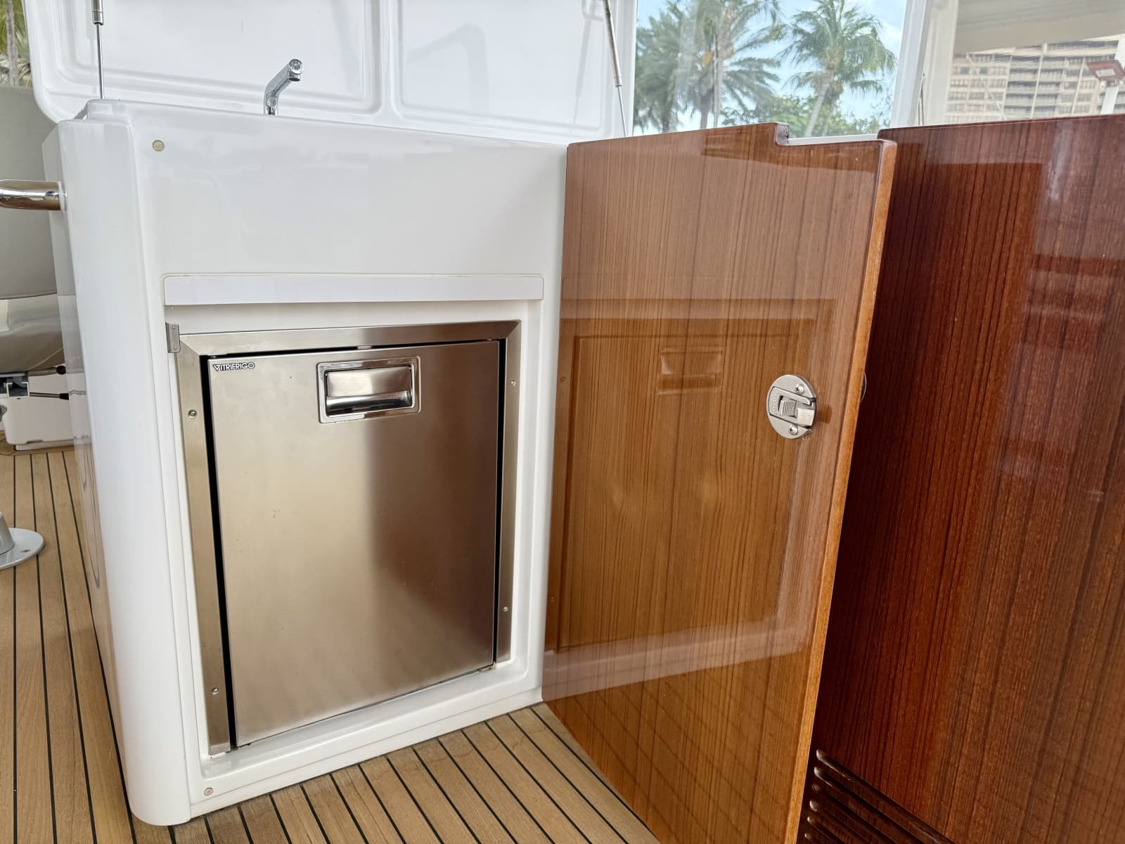 2020 Azimut Magellano 66 - Photo 18
