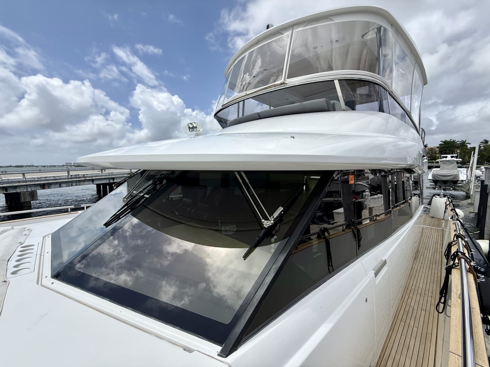 2020 Azimut Magellano 66 - Photo 15