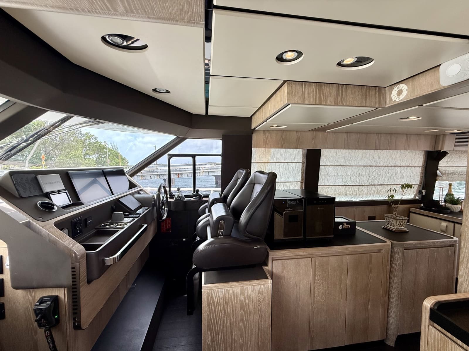 2020 Azimut Magellano 66 - Photo 36