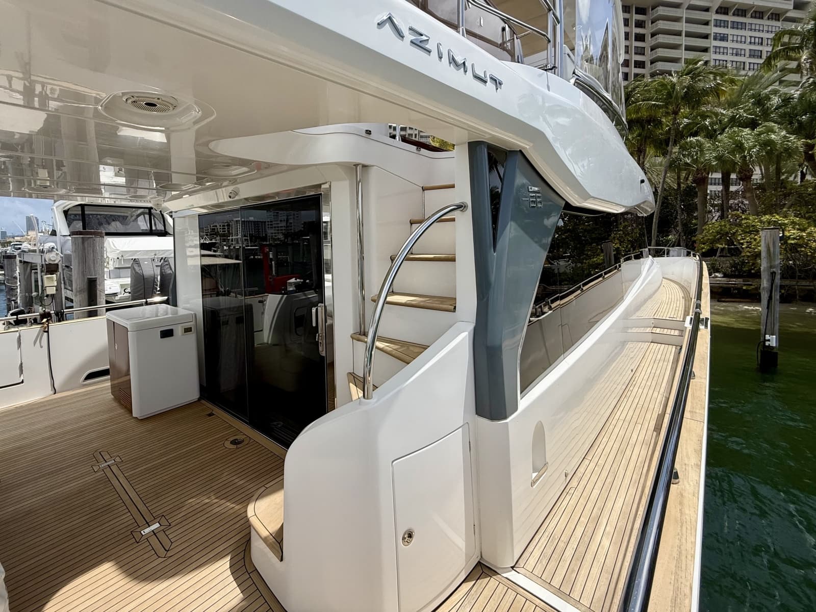 2020 Azimut Magellano 66 - Photo 9