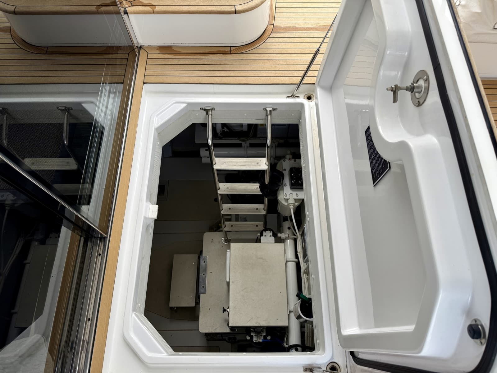 2020 Azimut Magellano 66 - Photo 81