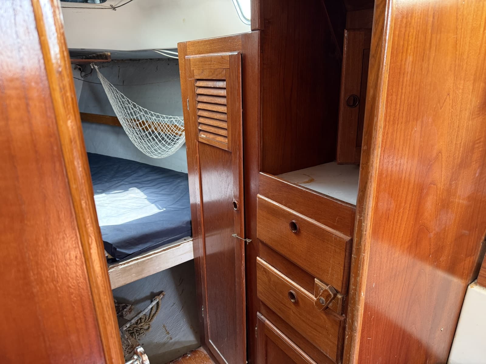 1984 Peterson 34 - Photo 30