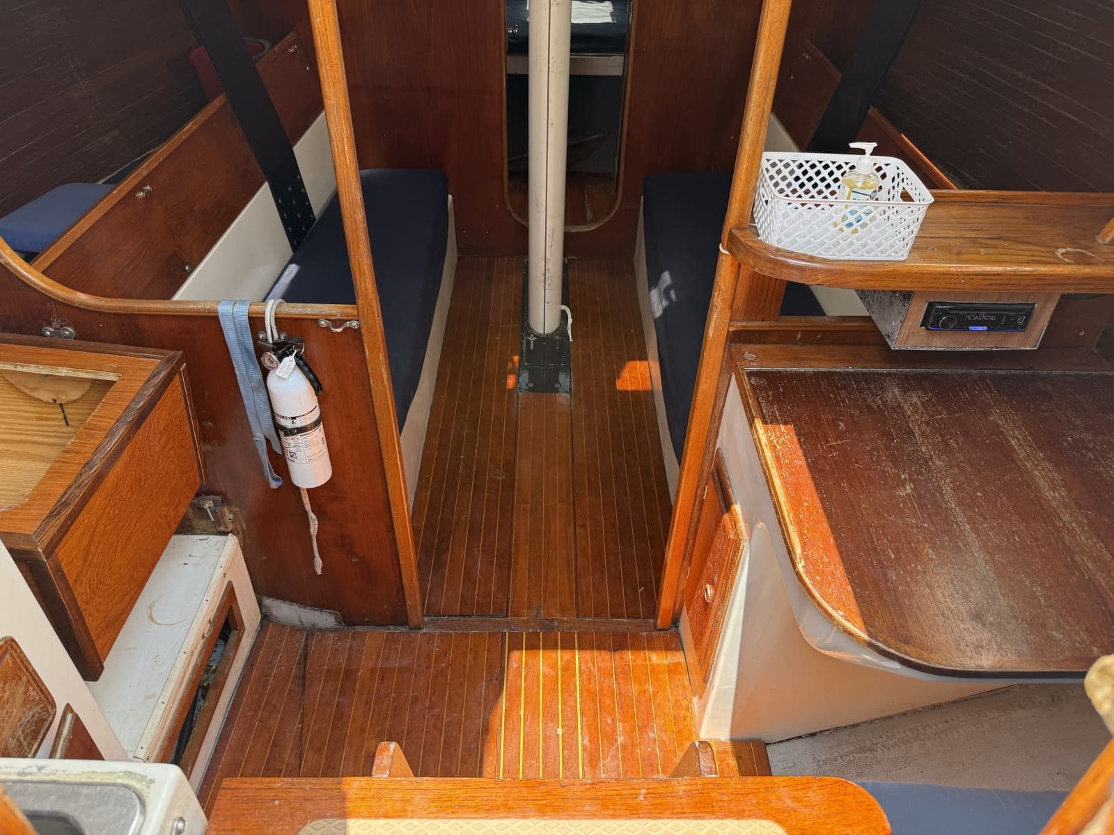 1984 Peterson 34 - Photo 19