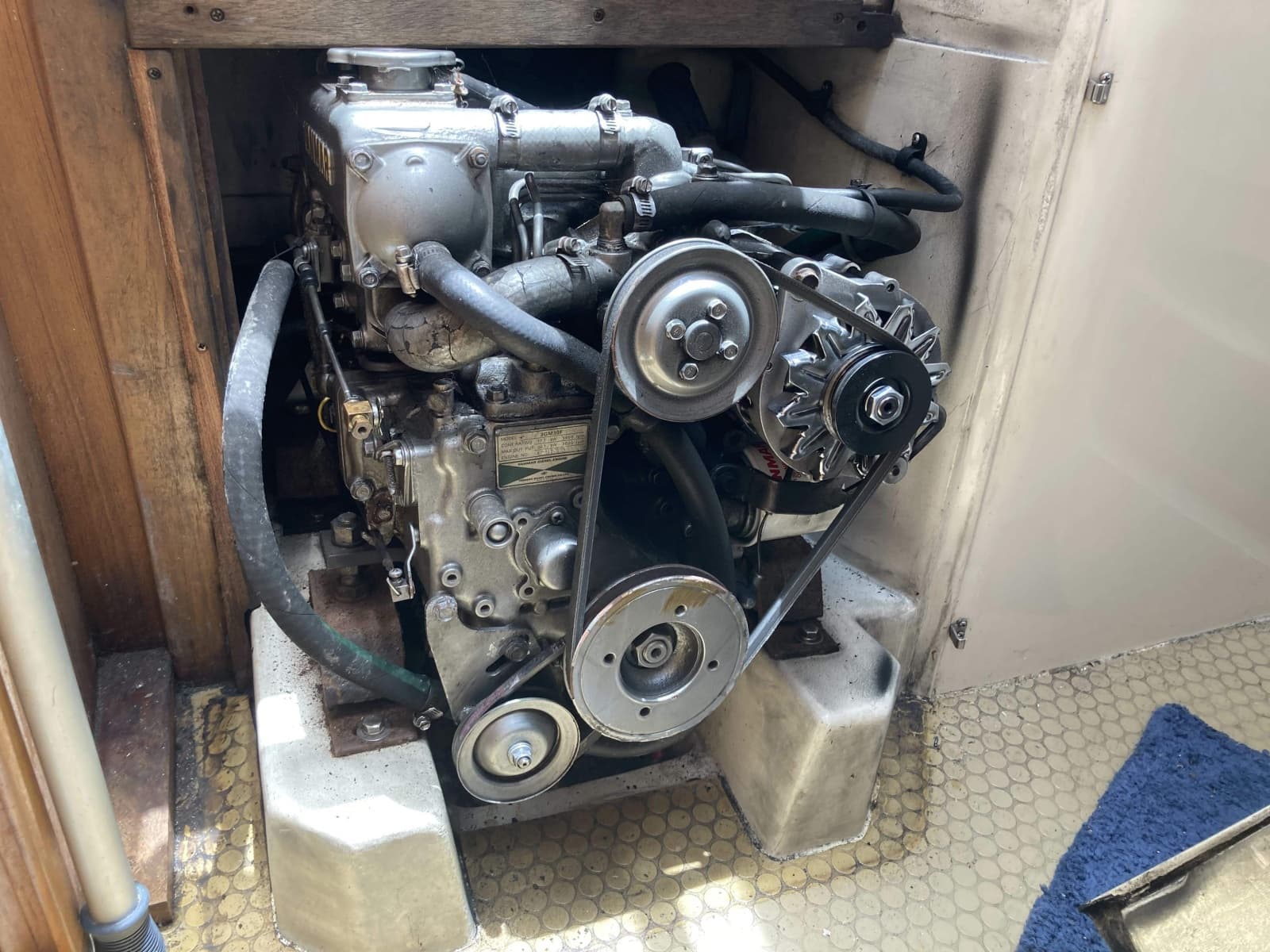2003 Catalina 320 - Photo 55