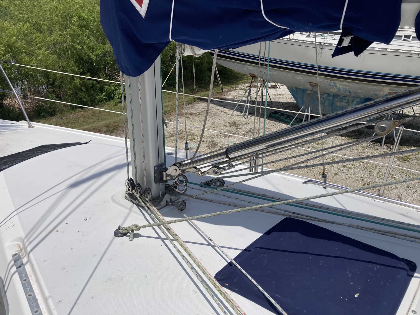 2003 Catalina 320 - Photo 13