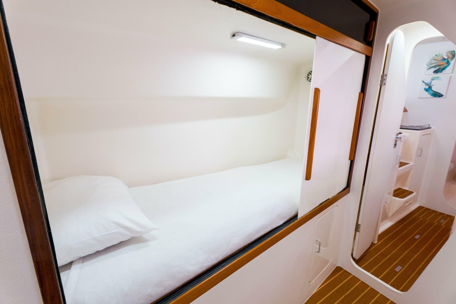 2011 Voyage Yachts 520 - Photo 37