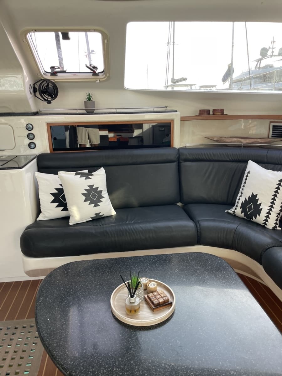 2011 Voyage Yachts 520 - Photo 39