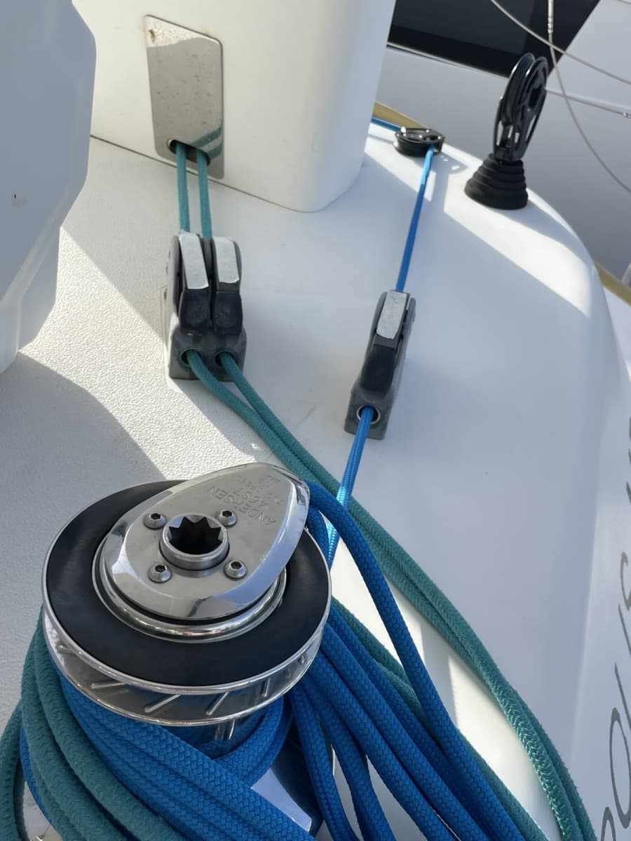 2011 Voyage Yachts 520 - Photo 26