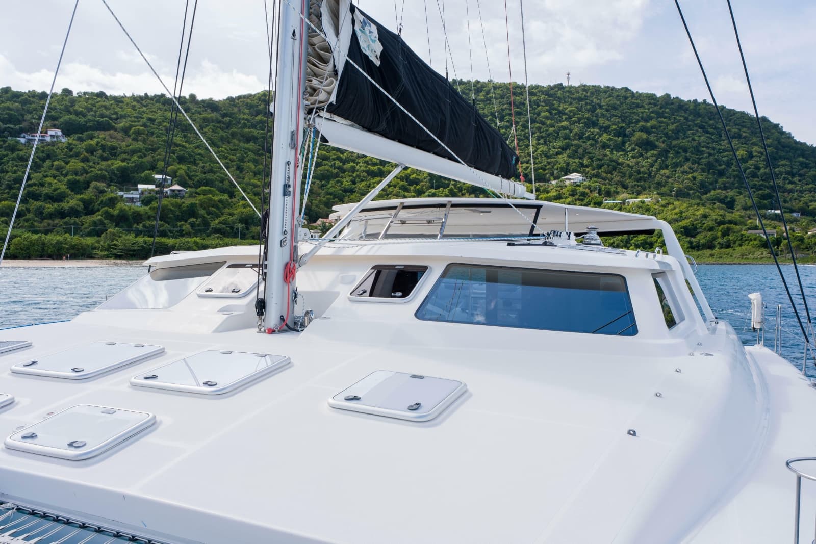 2011 Voyage Yachts 520 - Photo 8