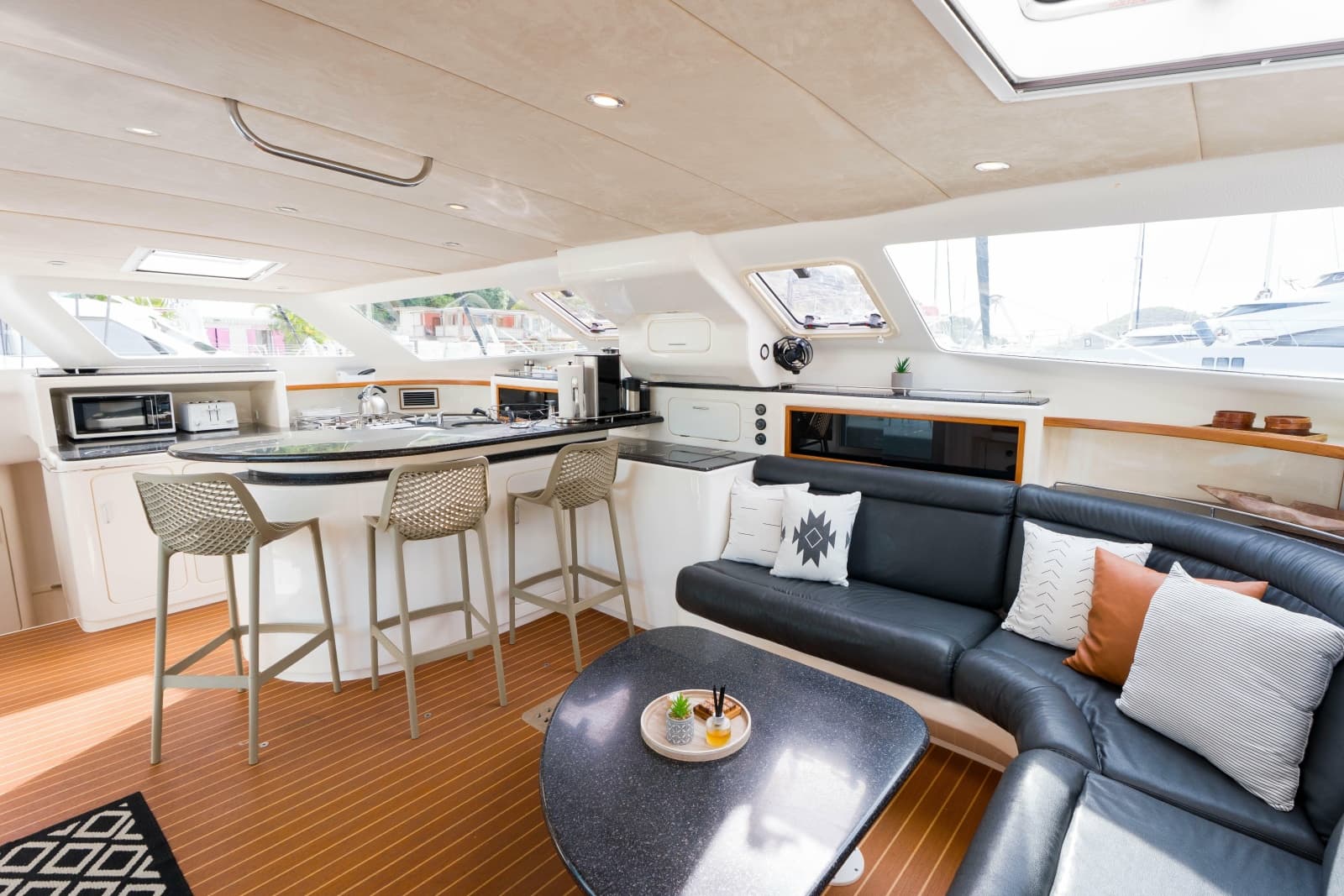 2011 Voyage Yachts 520 - Photo 26
