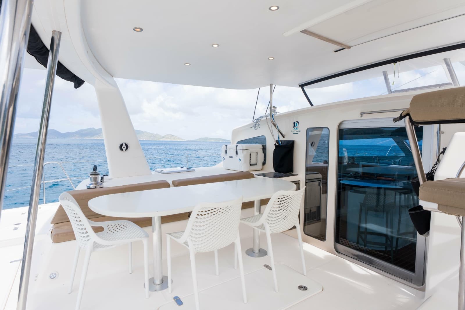 2011 Voyage Yachts 520 - Photo 16