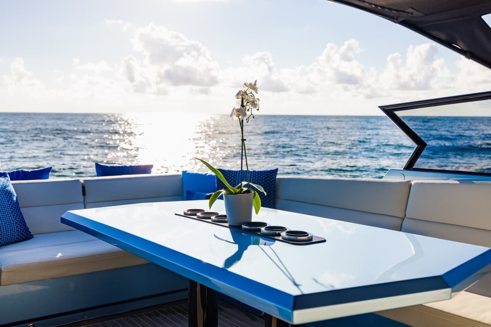 2019 Vanquish Yachts VQ58 - Photo 17