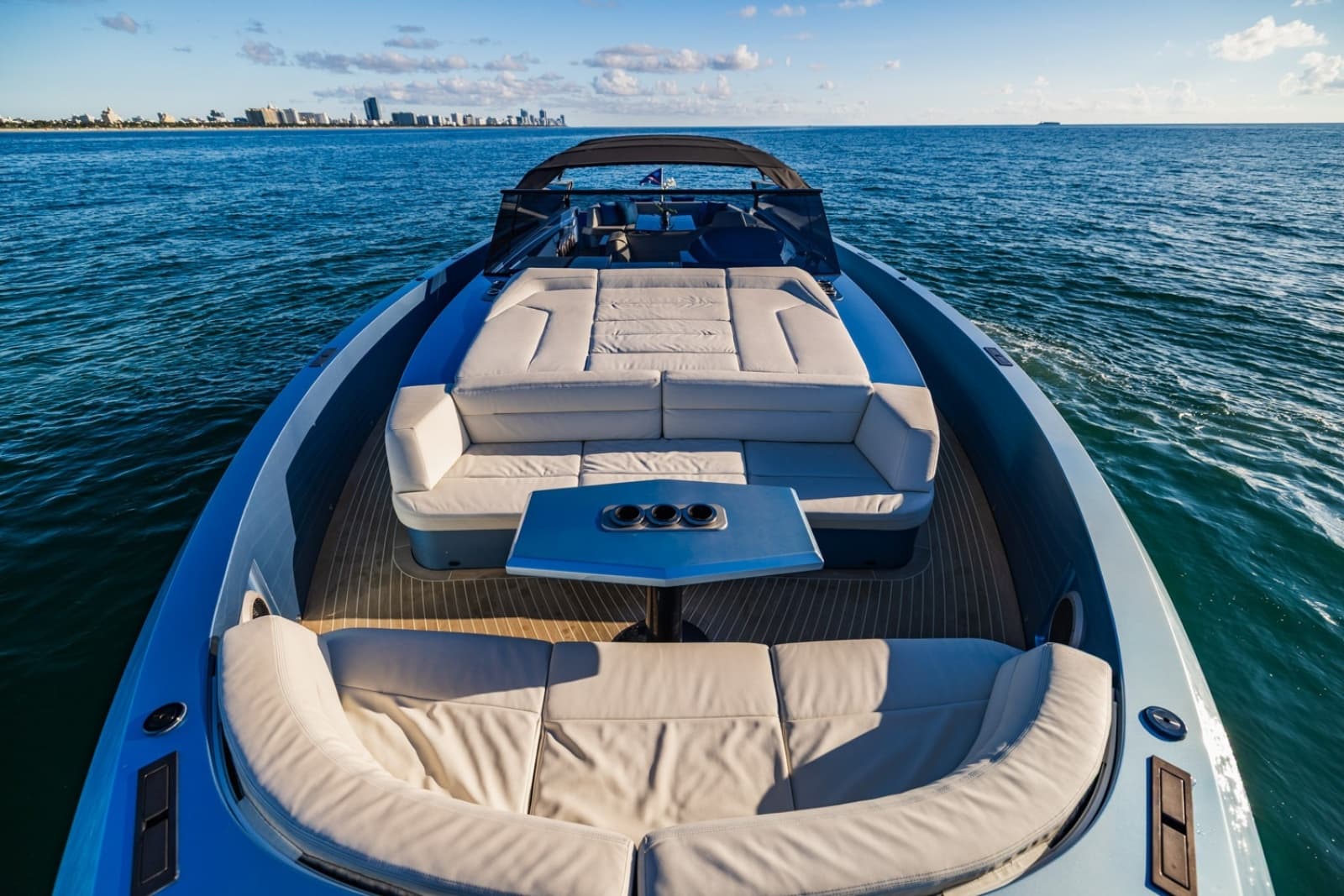 2019 Vanquish Yachts VQ58 - Photo 10