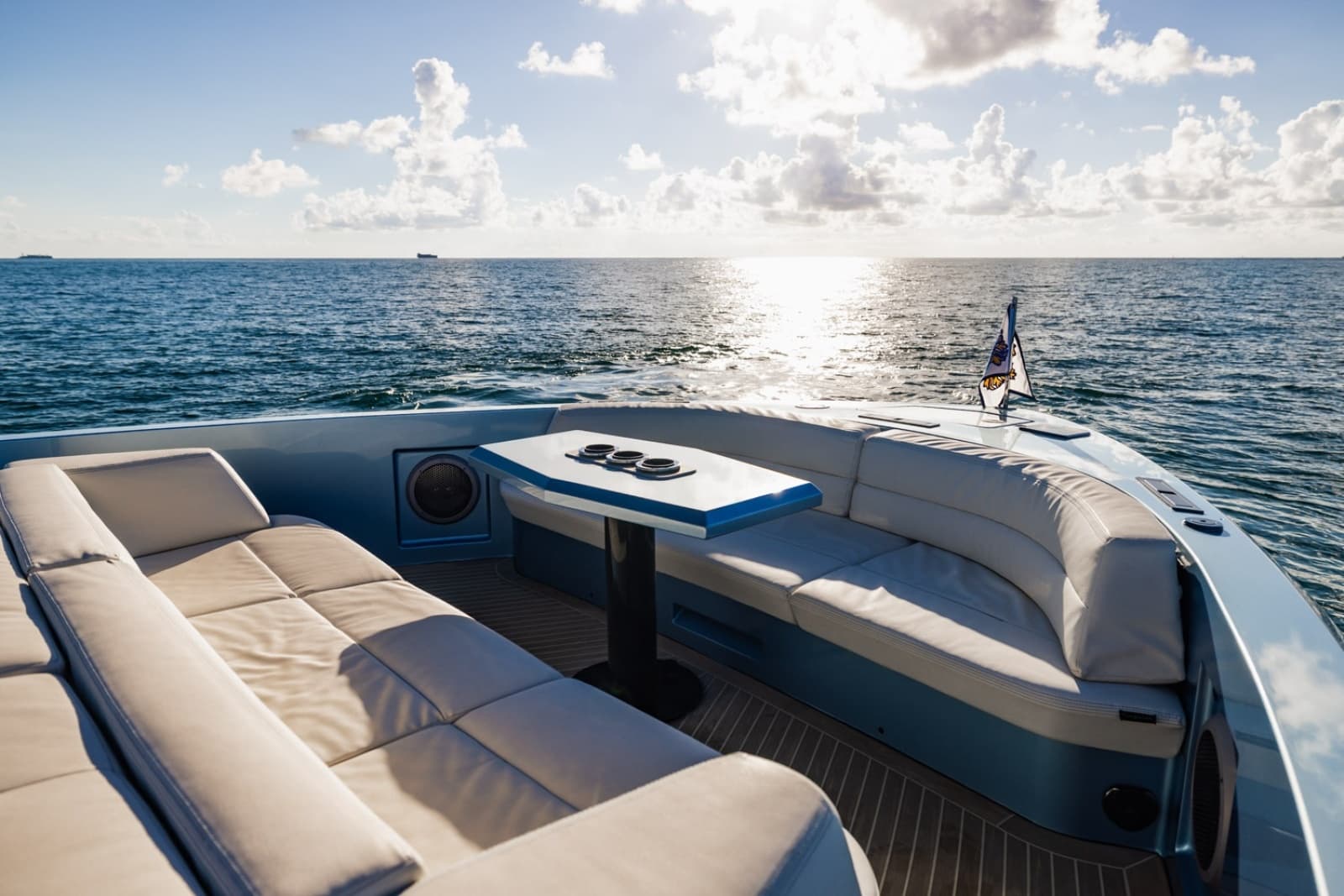 2019 Vanquish Yachts VQ58 - Photo 9