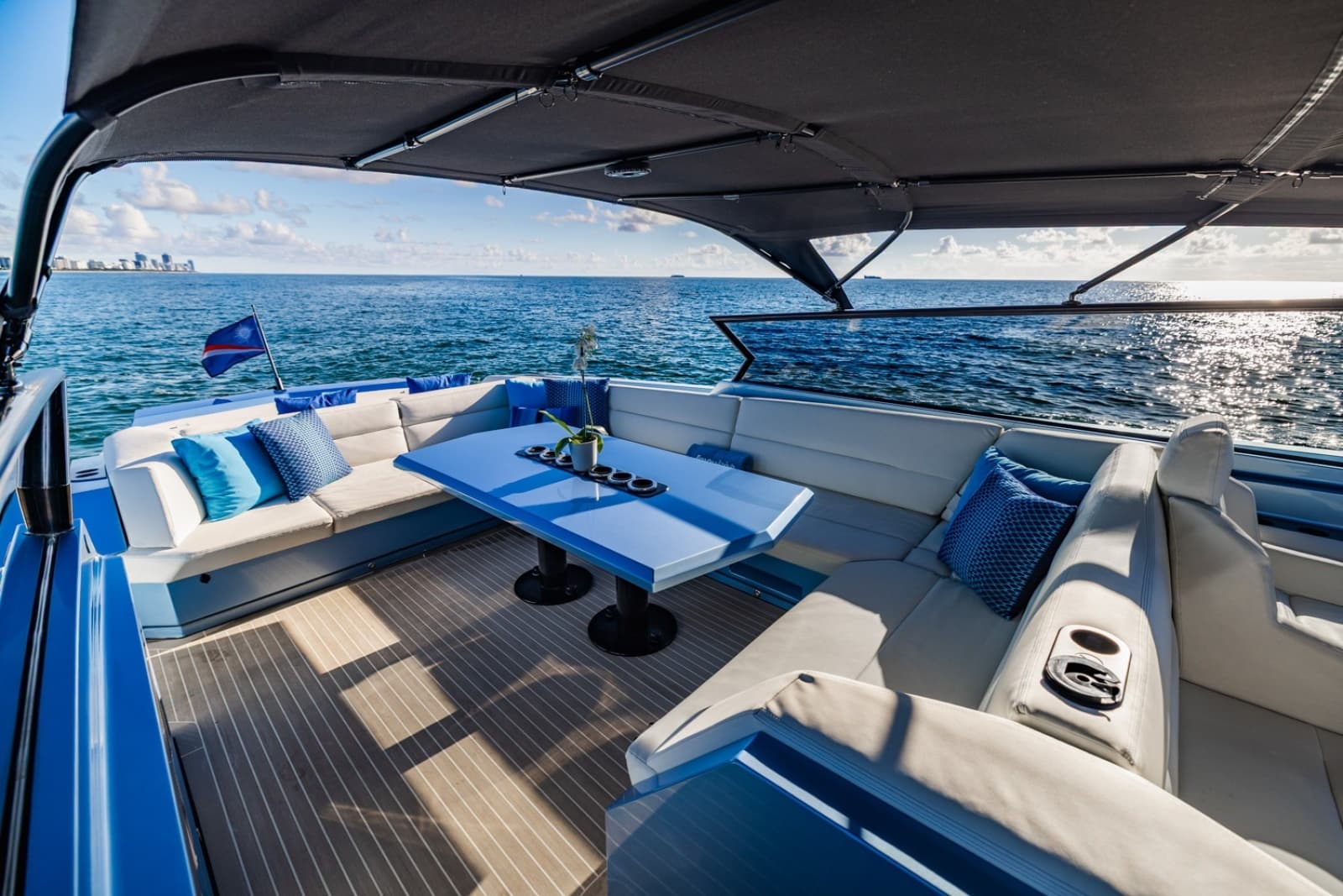 2019 Vanquish Yachts VQ58 - Photo 16