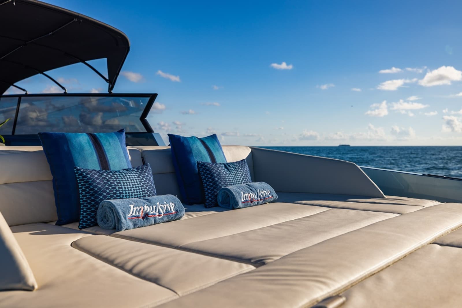 2019 Vanquish Yachts VQ58 - Photo 18