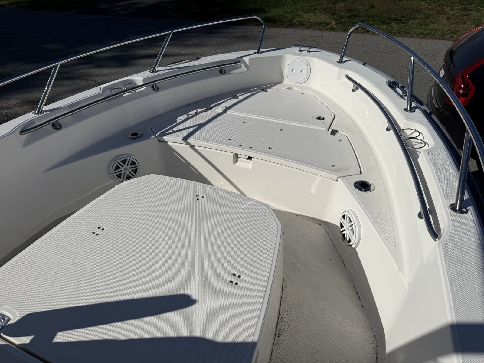 2023 Boston Whaler 220 Dauntless - Photo 11