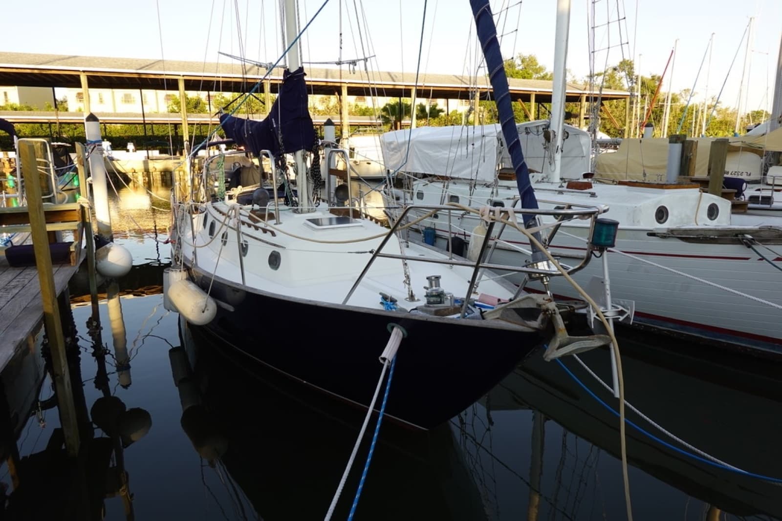 1987 Pacific Seacraft  - Photo 2