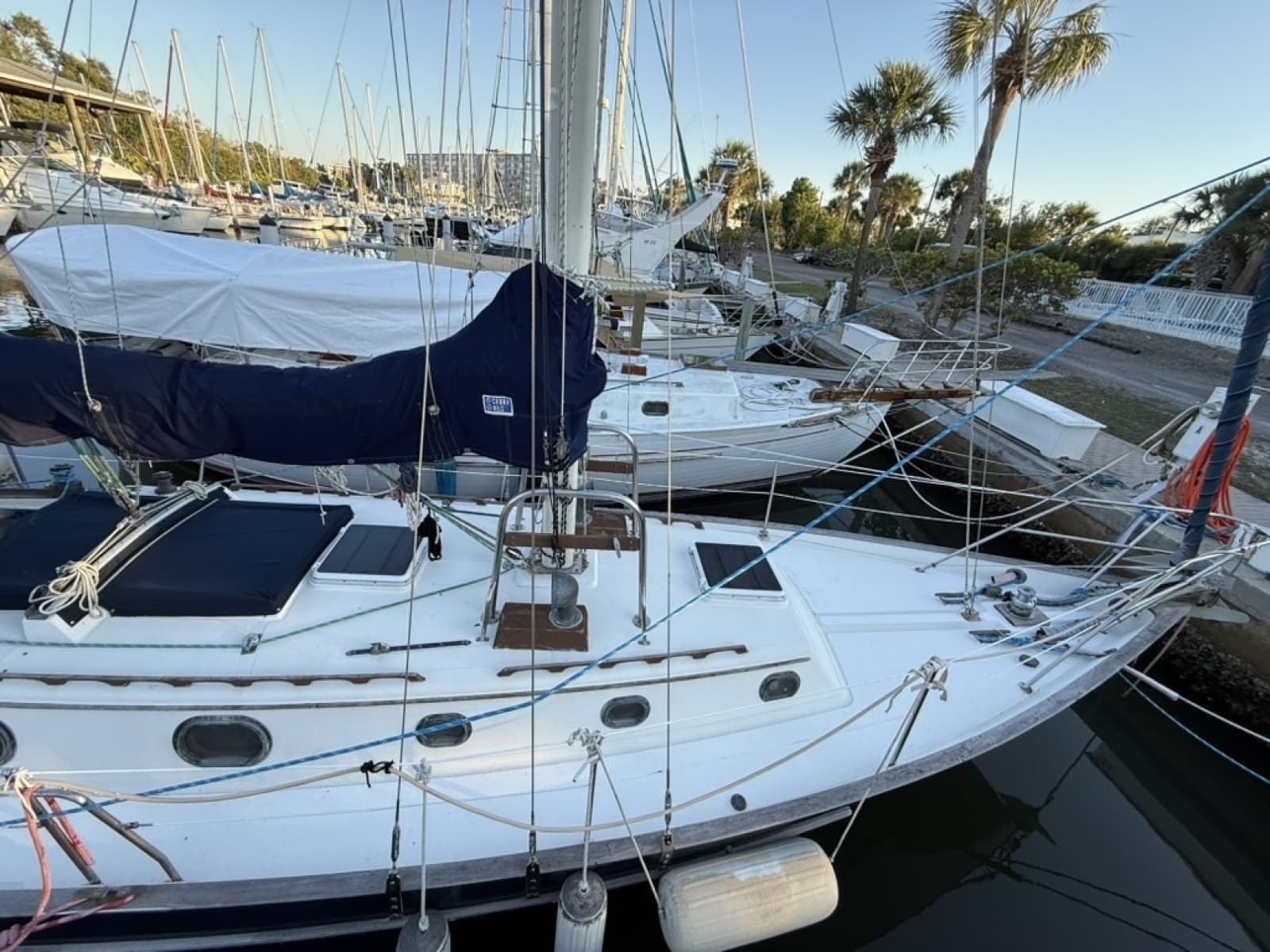 1987 Pacific Seacraft  - Photo 5