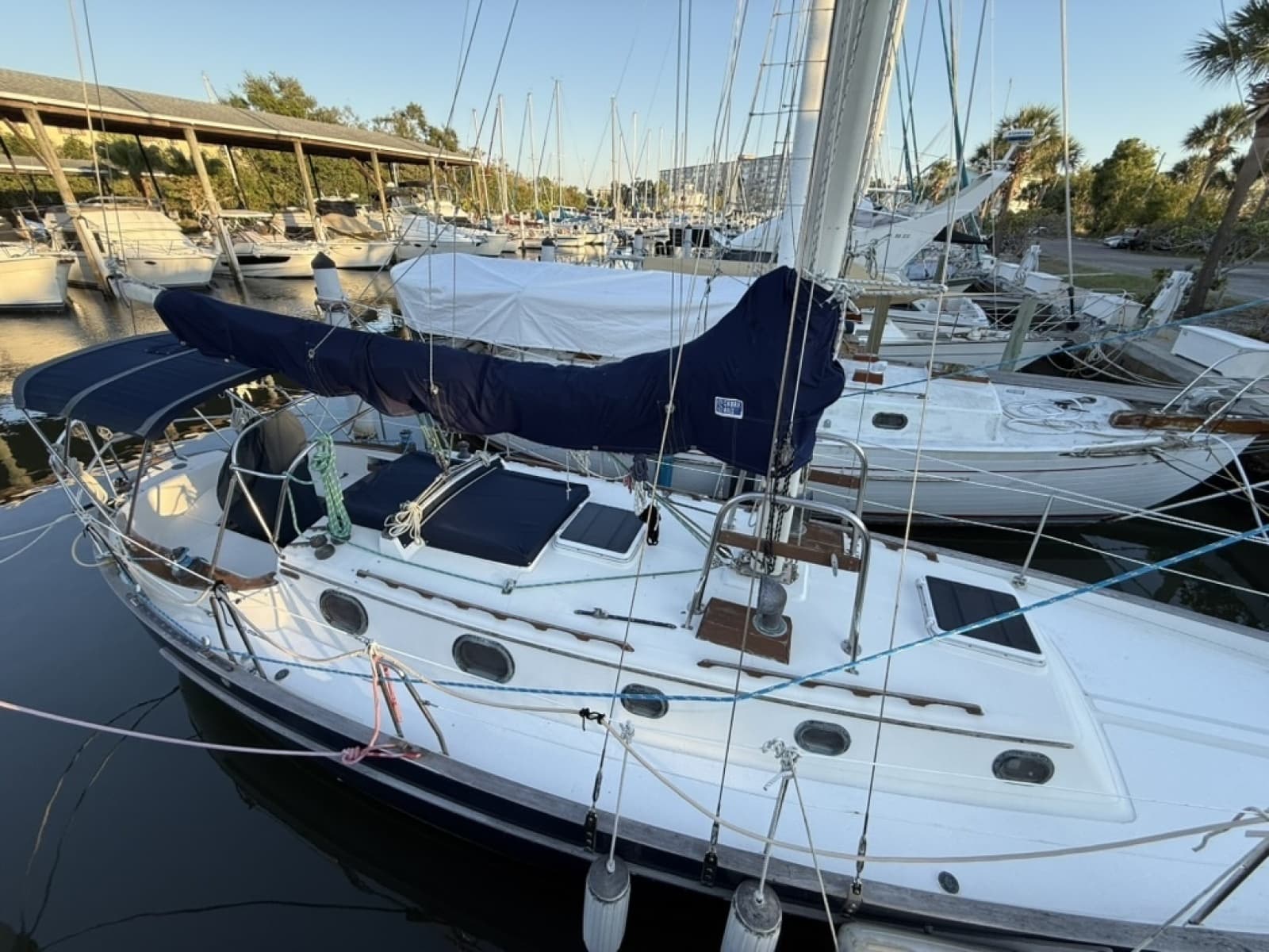 1987 Pacific Seacraft  - Photo 4