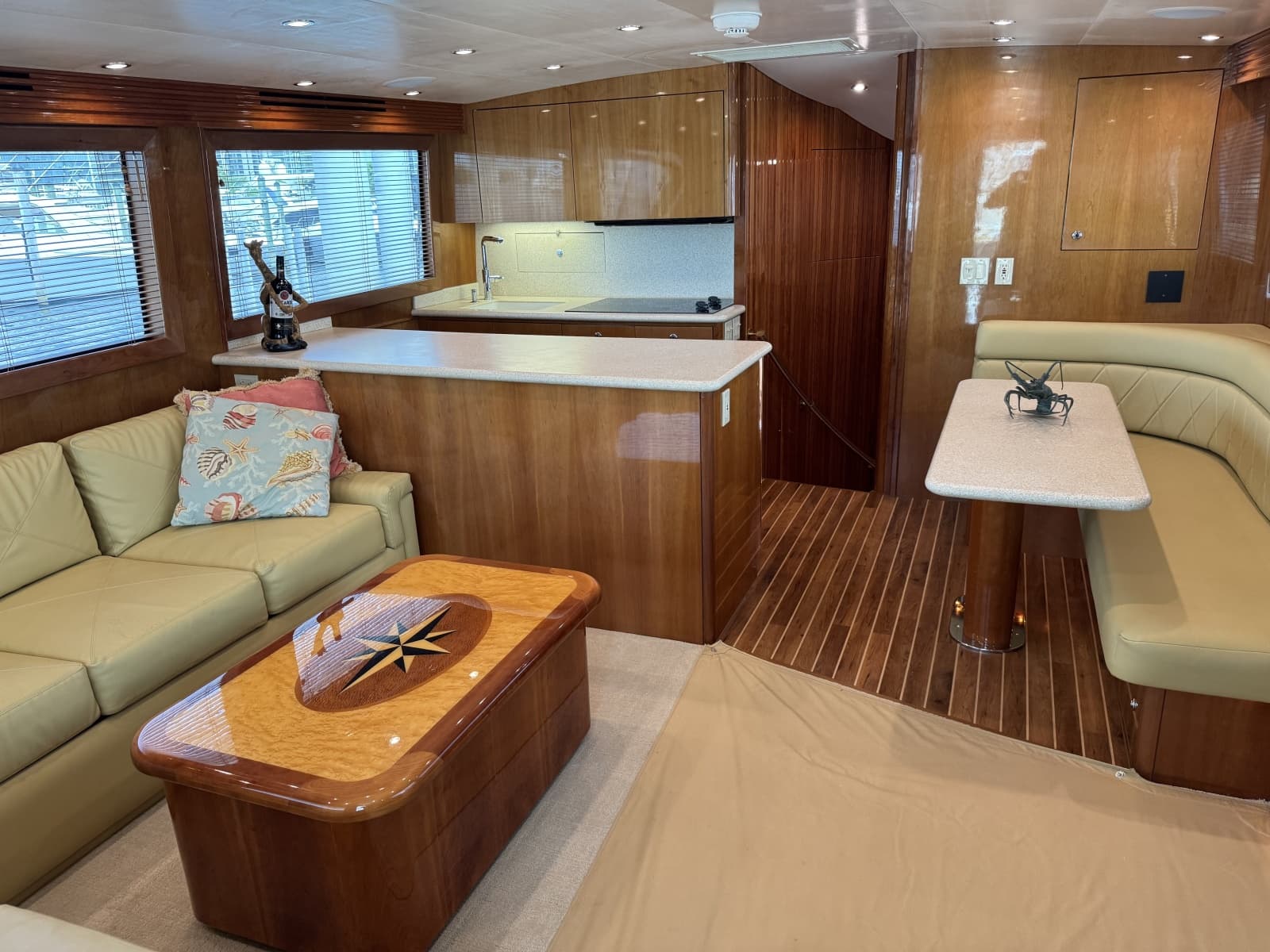 2004 Hatteras  - Photo 30