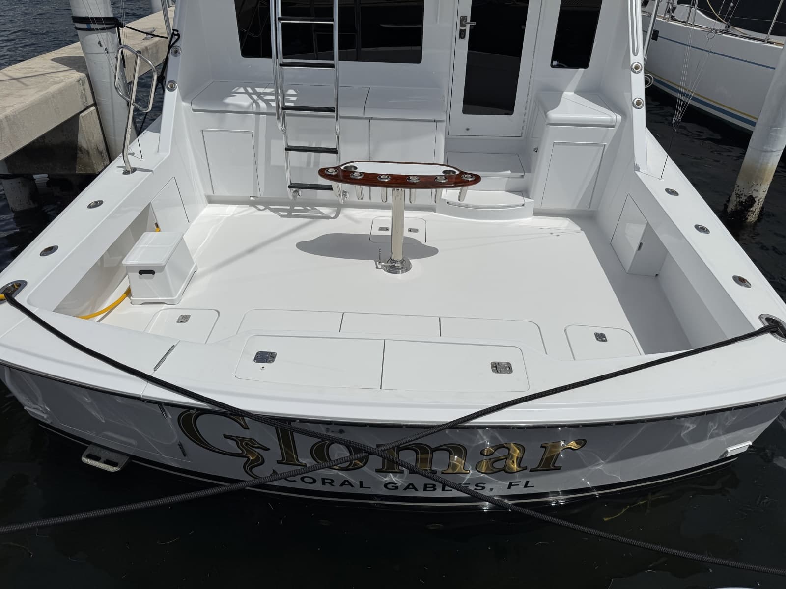 2004 Hatteras  - Photo 12