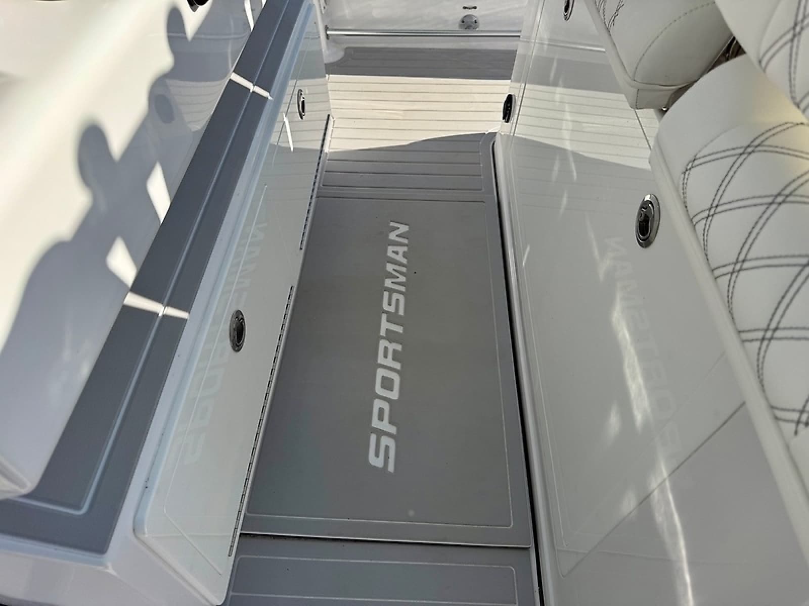 2023 Sportsman Open 352 Center Console - Photo 12