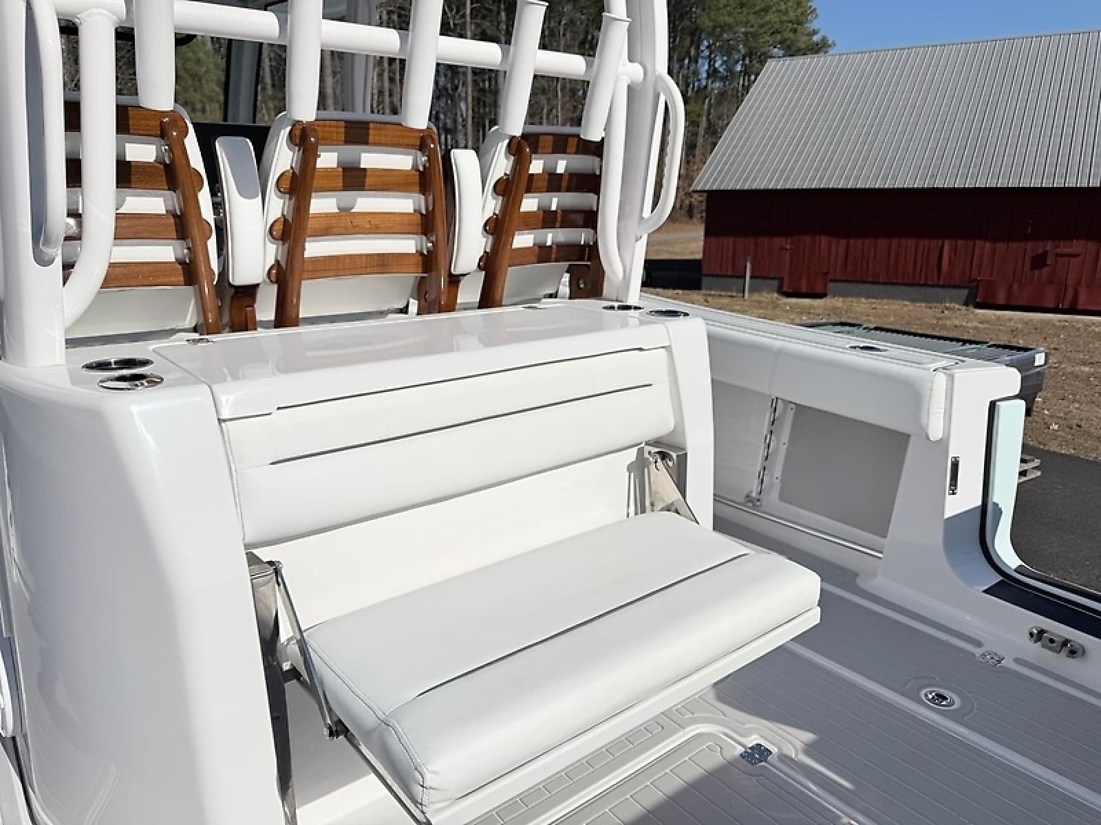 2023 Sportsman Open 352 Center Console - Photo 7