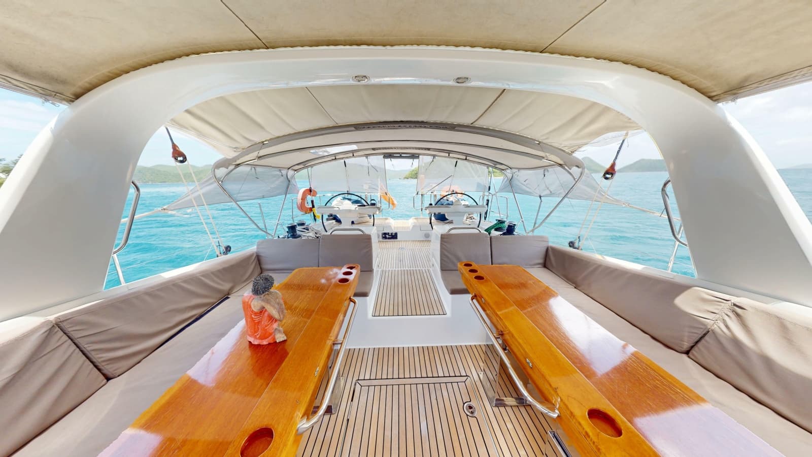 2018 Jeanneau 64 - Photo 8