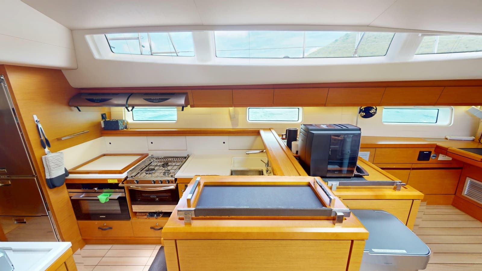 2018 Jeanneau 64 - Photo 20