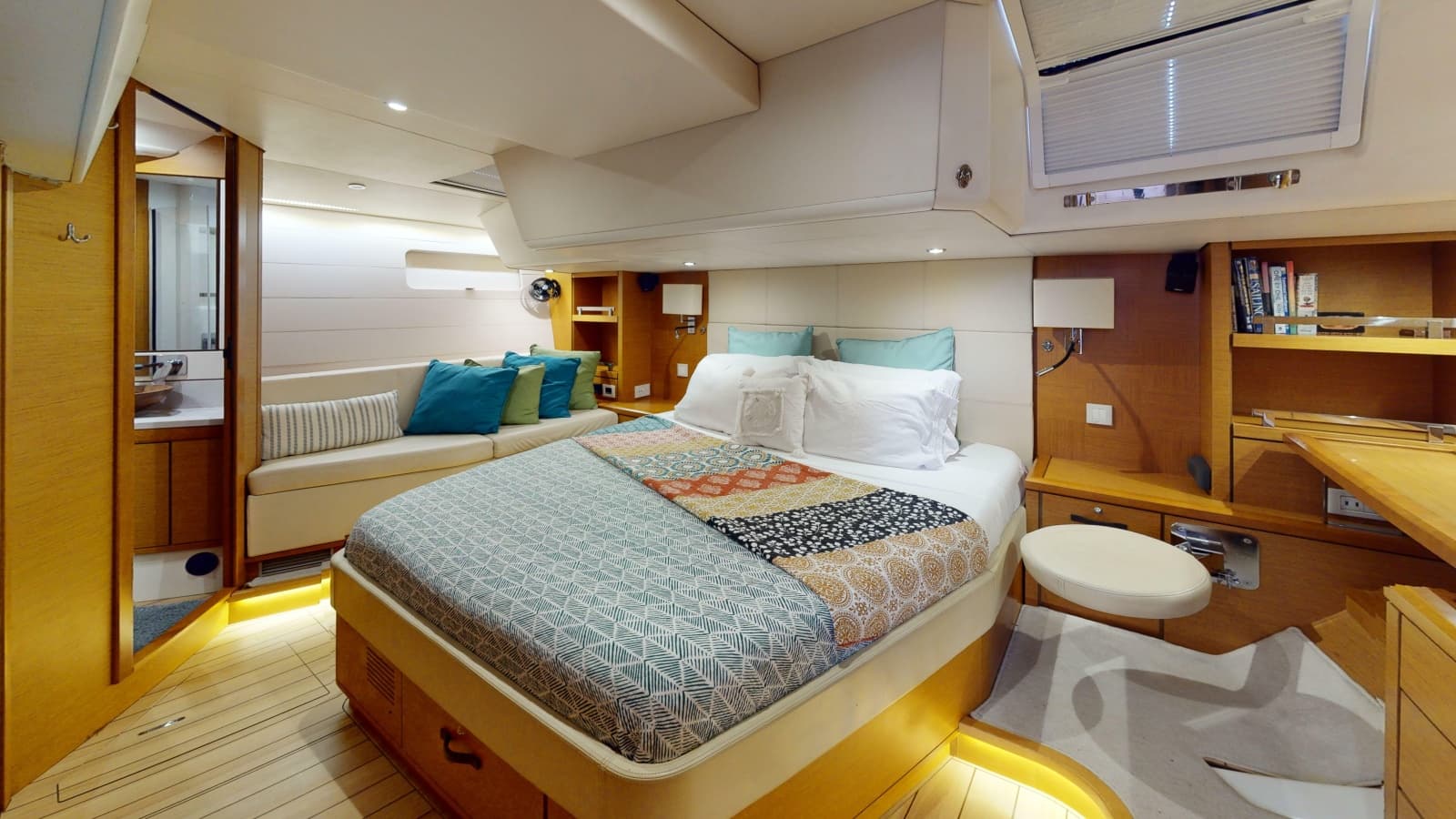 2018 Jeanneau 64 - Photo 23