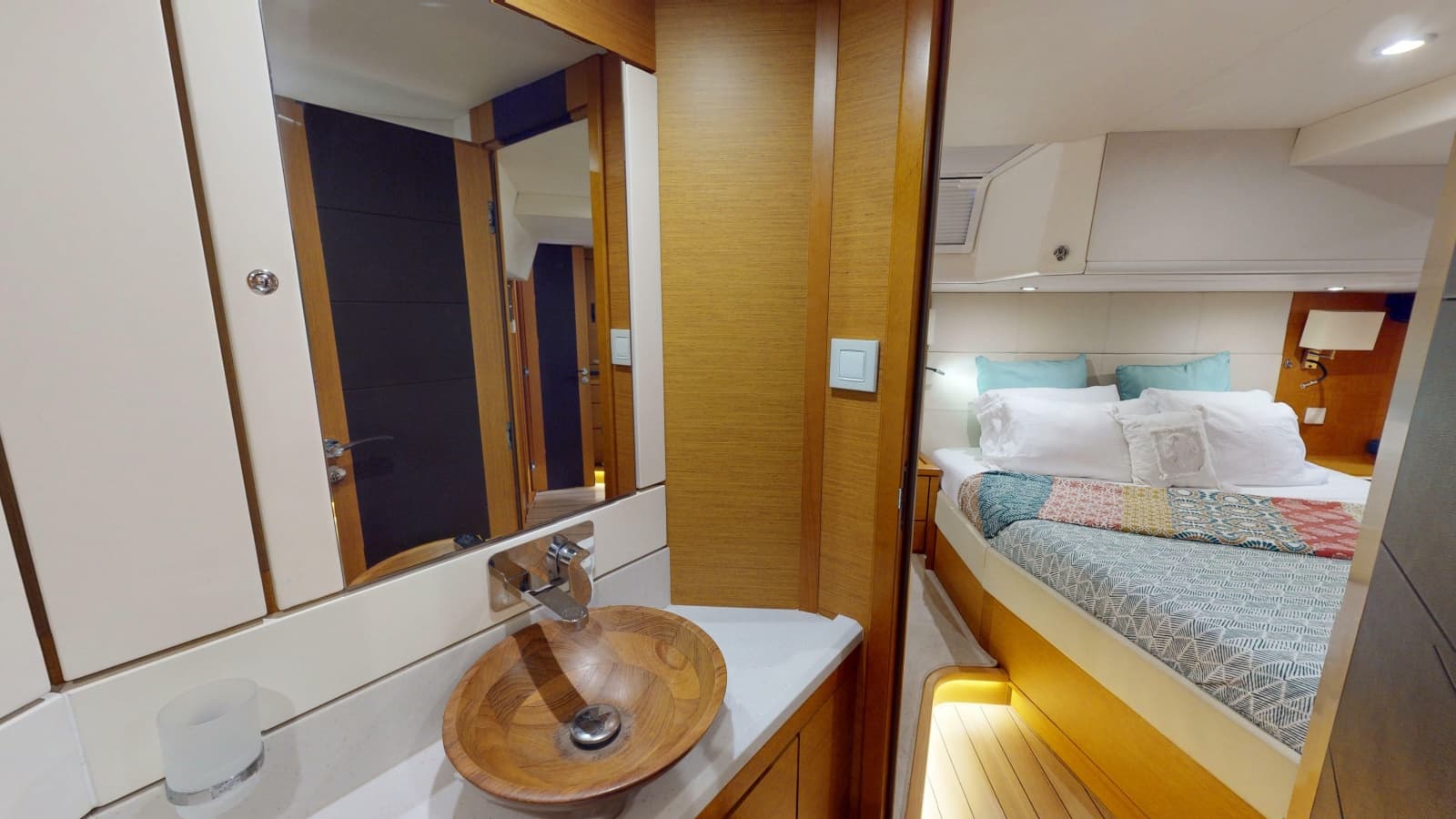 2018 Jeanneau 64 - Photo 26