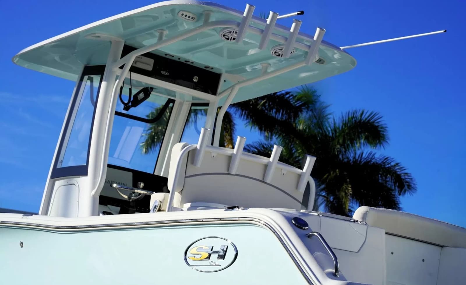 2026 Sea Hunt Ultra 245SE - Photo 2