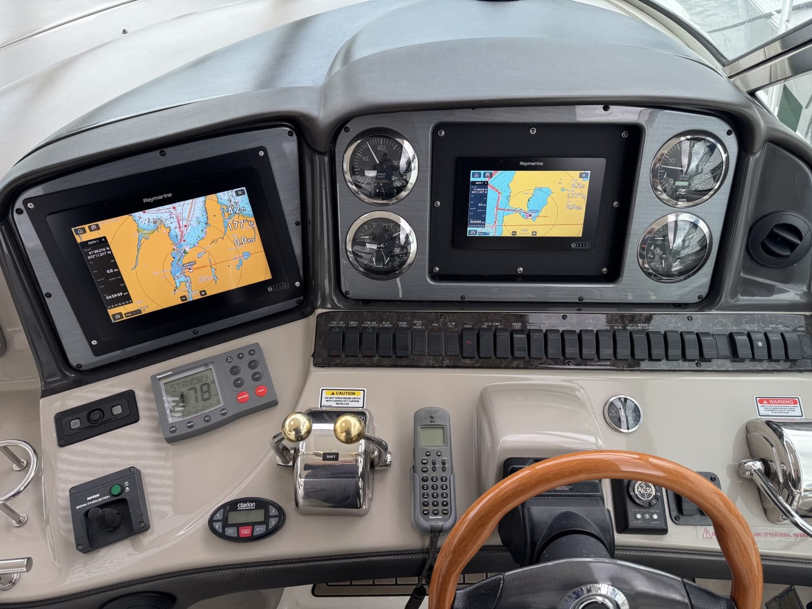 2005 Sea Ray 420 Sundancer - Photo 8