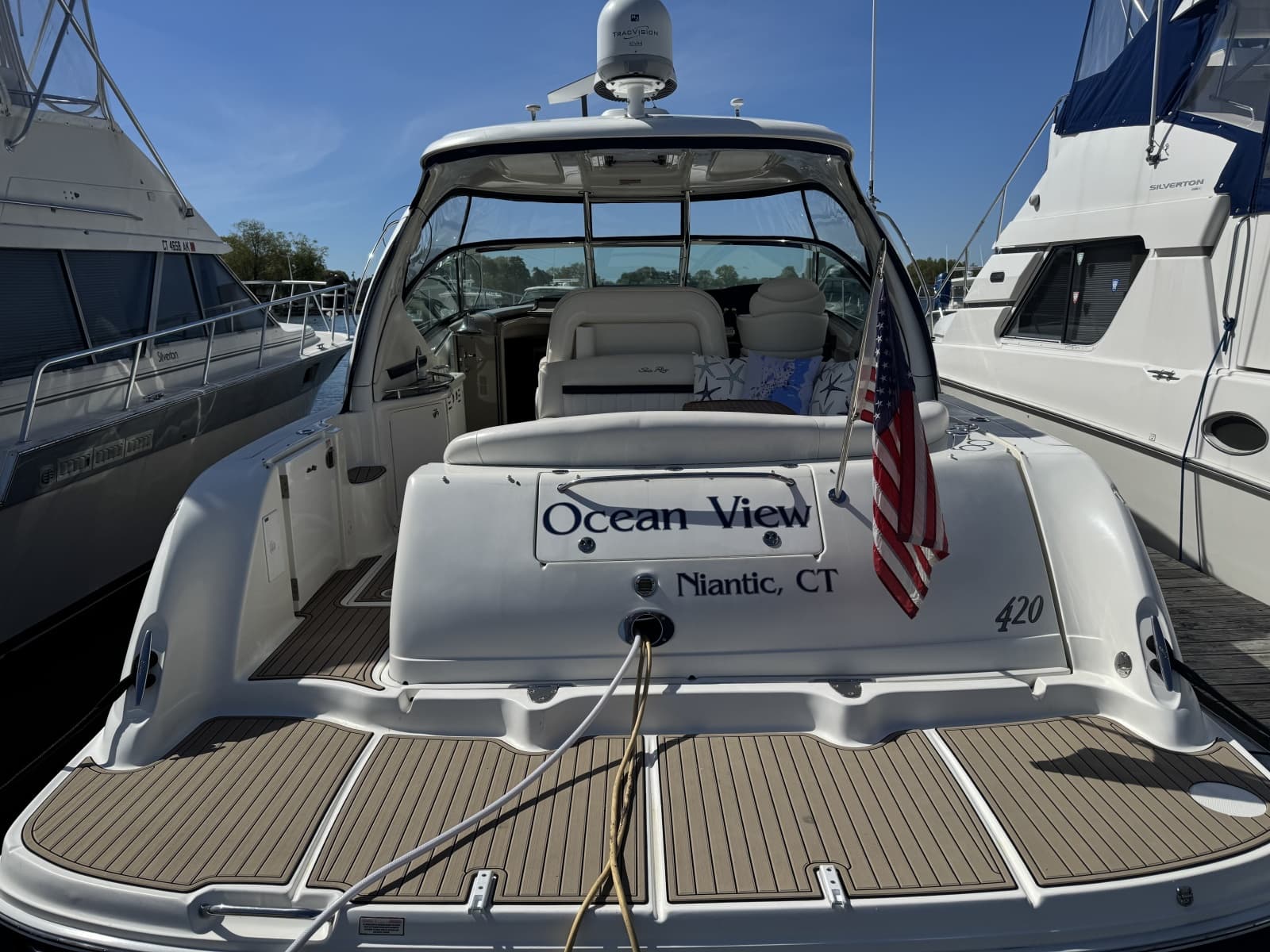 2005 Sea Ray 420 Sundancer - Photo 4