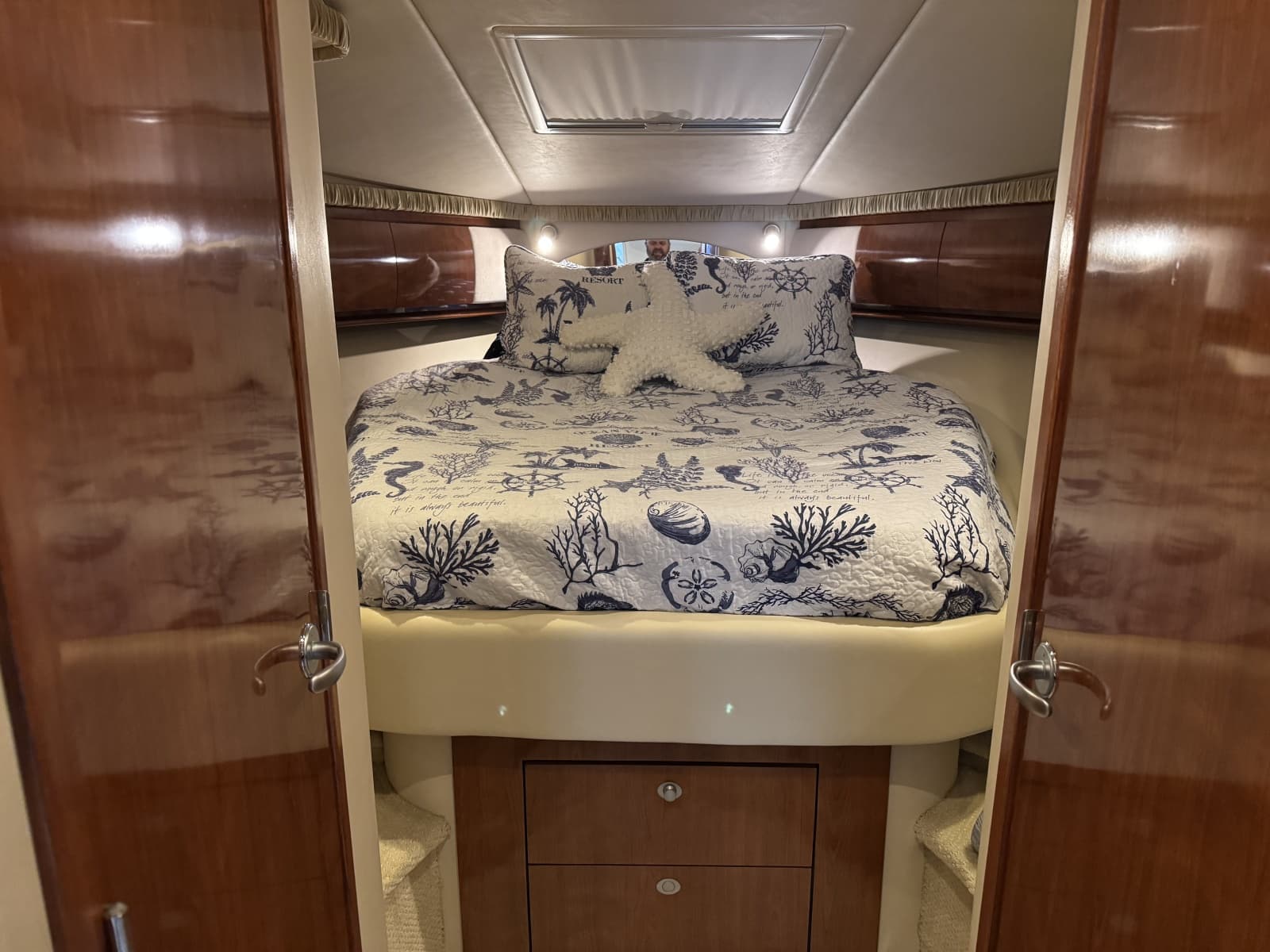 2005 Sea Ray 420 Sundancer - Photo 13