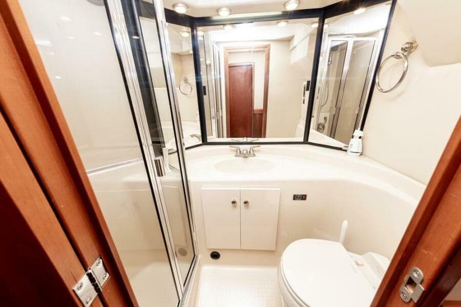 2004 Meridian 490 Pilothouse - Photo 38