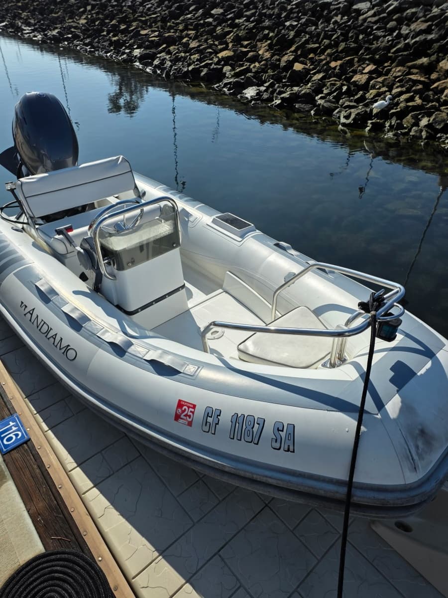 2004 Meridian 490 Pilothouse - Photo 21
